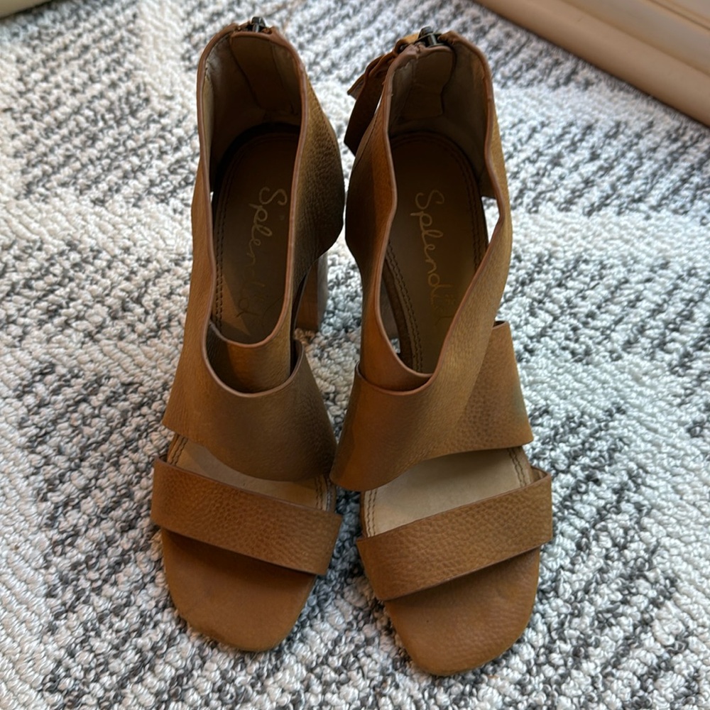 Splendid camel shoes